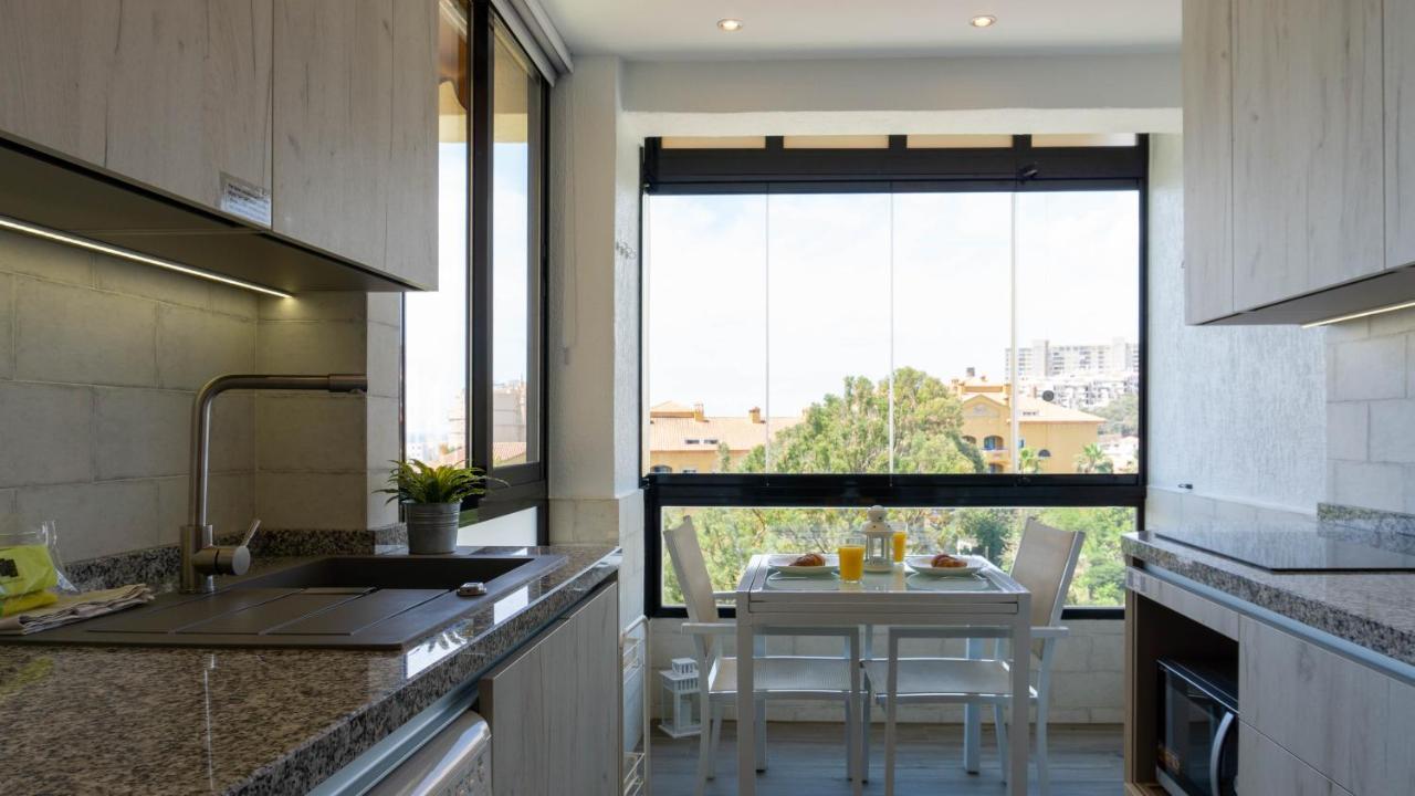 Apartment Aloha Playa Malaga بينالماذينا المظهر الخارجي الصورة